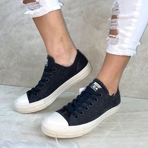 New! CONVERSE Chuck Taylor All Star Leather Grey